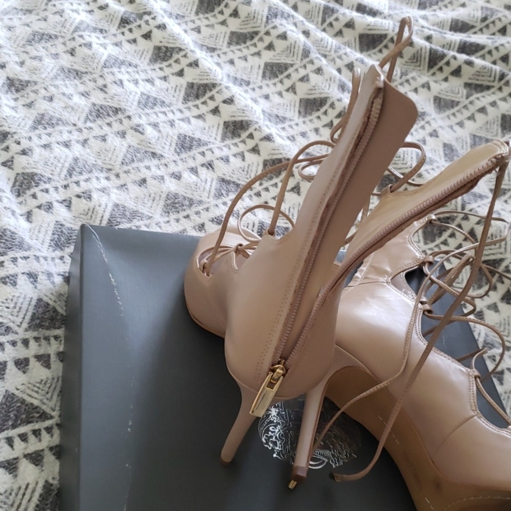 Shoes - Picture 2 of 3